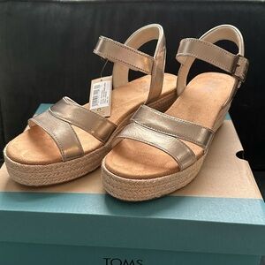 TOMS Audrey Gold Metallic Wedge Sandal